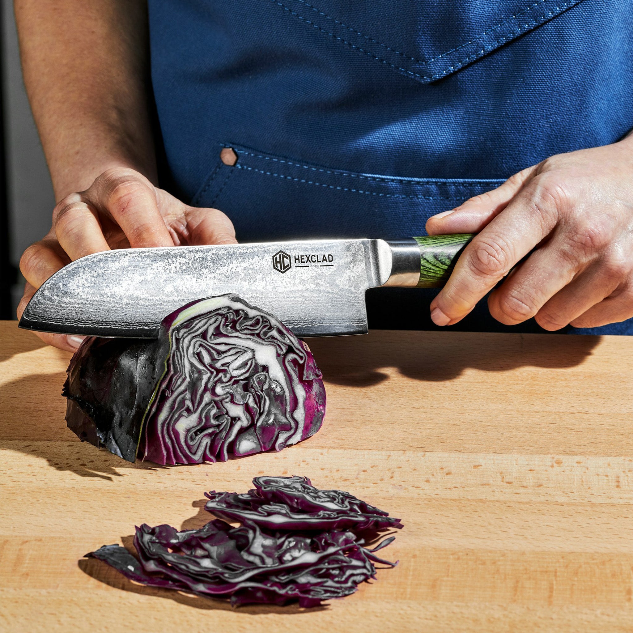 HexClad_SantokuKnife_CTSK07-GPW_053024_KF_03