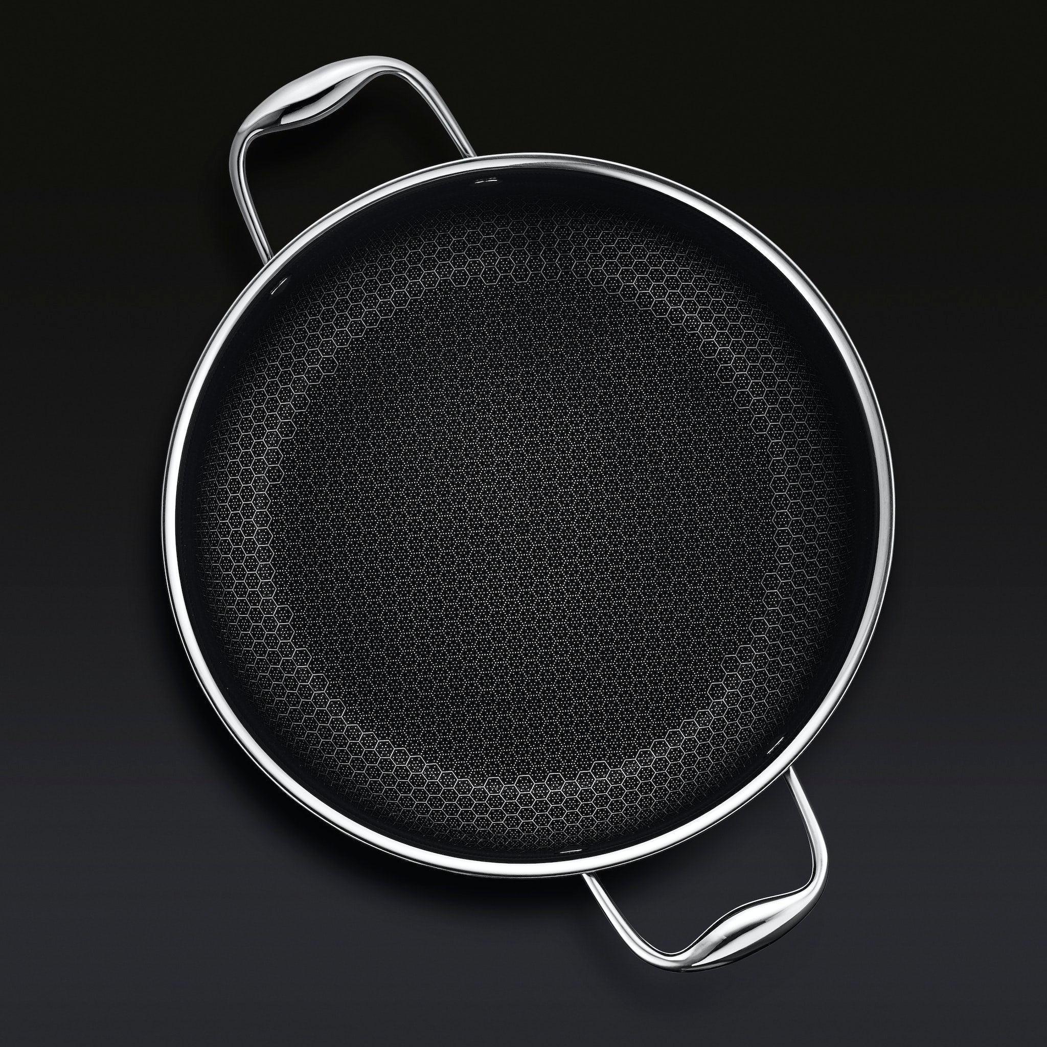 Hexclad_8QTPot_Overhead_BLACK_5766d06e-c5ff-4f32-a0bd-a2797d735135